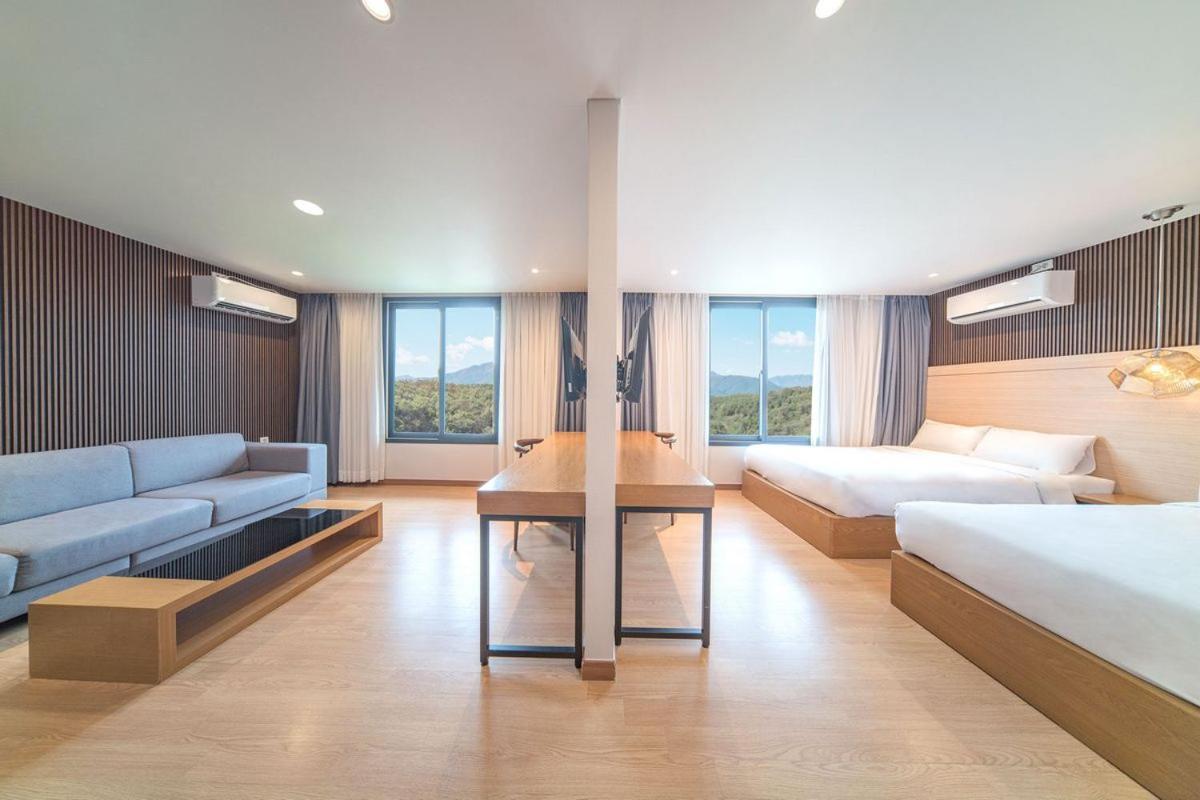 ทู-วาย-โฮเต็ล Hotel ยางยาง ภายนอก รูปภาพ