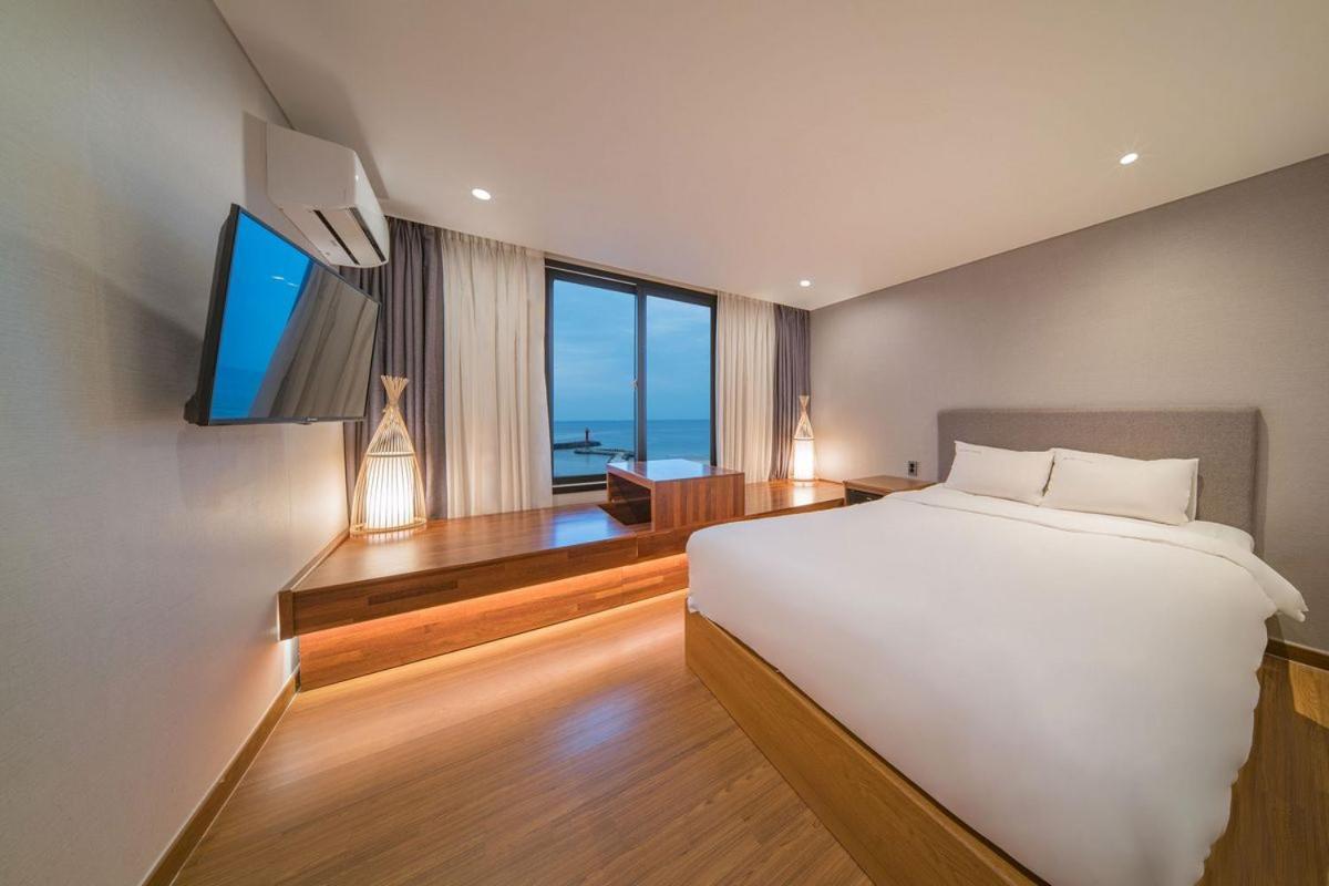 ทู-วาย-โฮเต็ล Hotel ยางยาง ภายนอก รูปภาพ